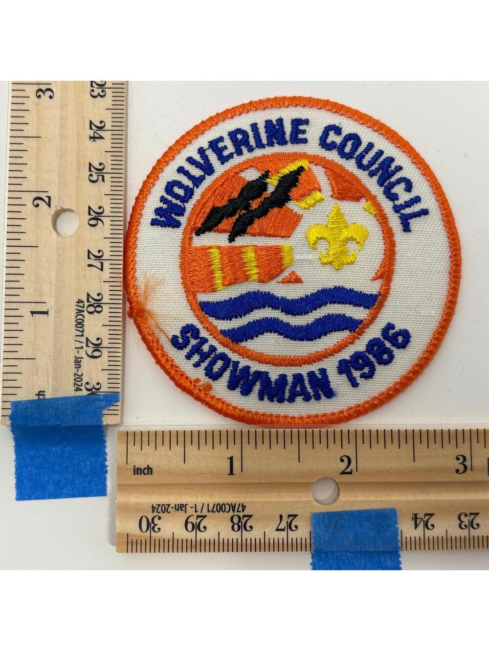 Wolverine Council Showman 1986 BSA Patch 3 in Round Merrowed Edge